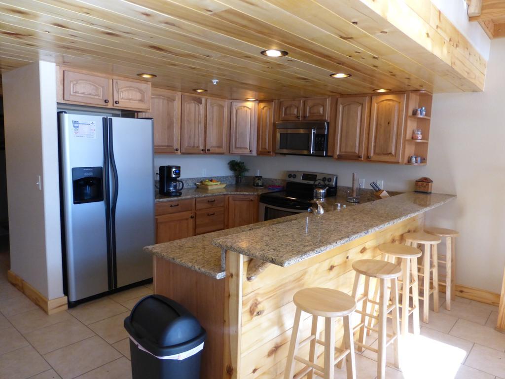 The Lodge At Duck Creek Duck Creek Village 객실 사진